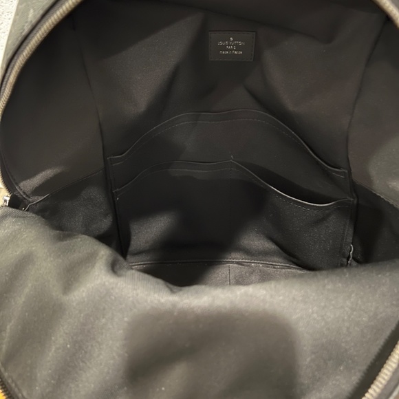 Louis Vuitton Discovery Backpack - Picture 4 of 7